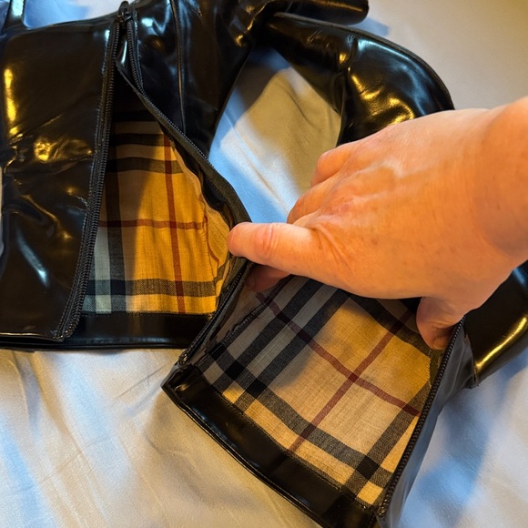Burberry Check Lined Black Patent Leather Stiletto Booties - size 38 - Picture 3 of 9